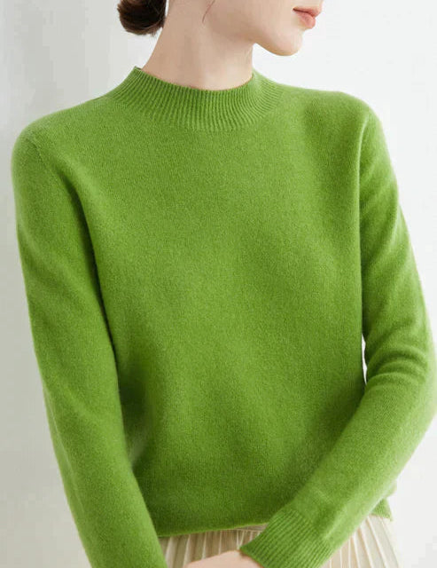 Elegant Women’s Turtleneck Sweater for Stylish Warmth 3