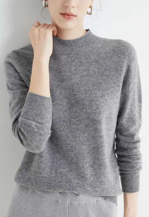 Elegant Women’s Turtleneck Sweater for Stylish Warmth 5