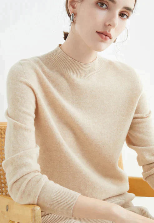 Elegant Women’s Turtleneck Sweater for Stylish Warmth 9