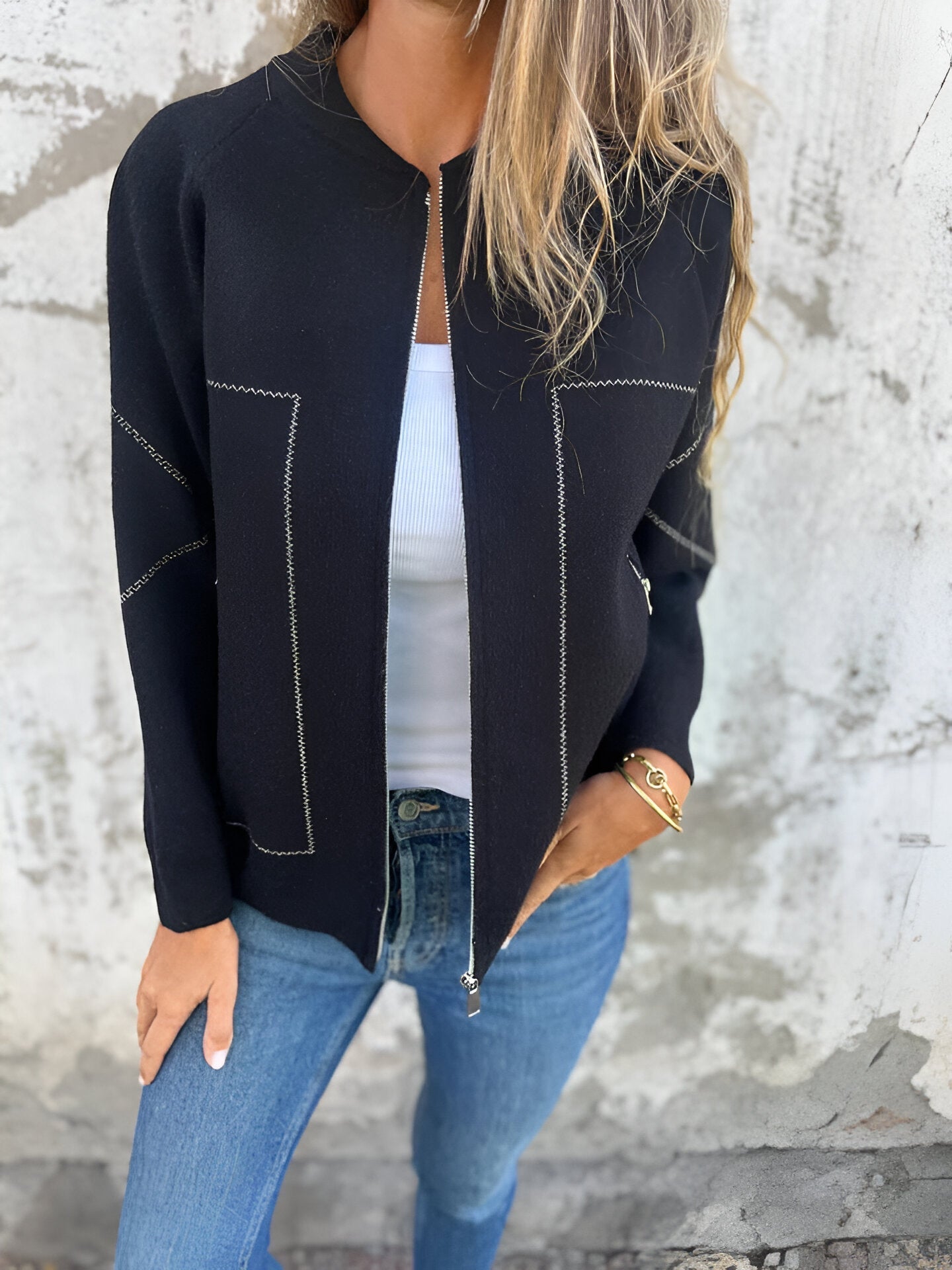 Women's Lightweight Casual Zip-Up Jacket for Spring and Autumn - Comfortable Fit with Pockets and Easy Zip Closure 0