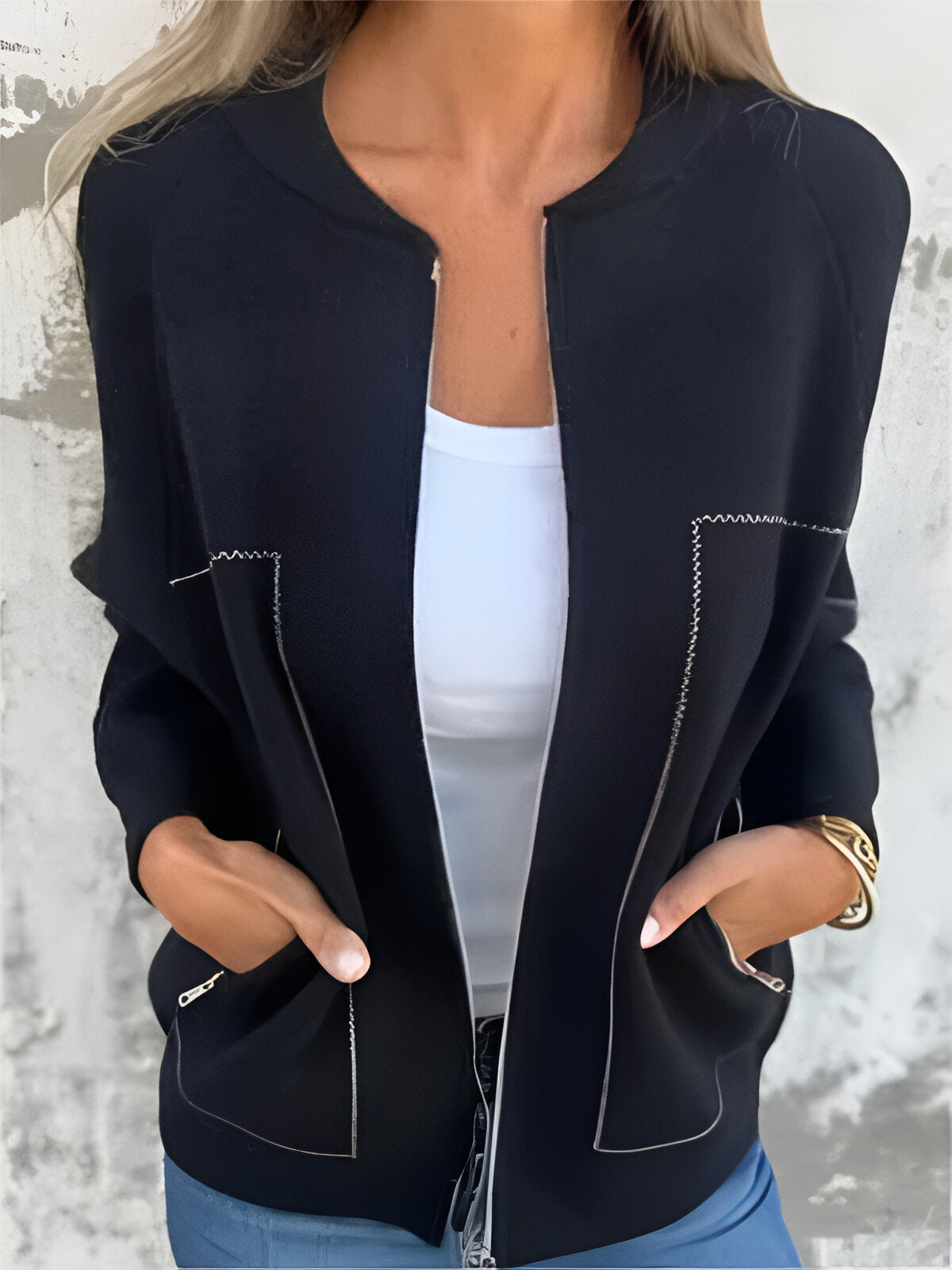 Women's Lightweight Casual Zip-Up Jacket for Spring and Autumn - Comfortable Fit with Pockets and Easy Zip Closure 1