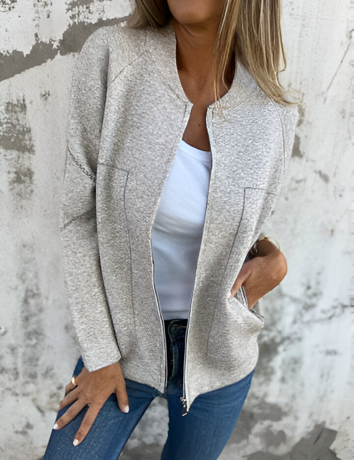 Women's Lightweight Casual Zip-Up Jacket for Spring and Autumn - Comfortable Fit with Pockets and Easy Zip Closure 2