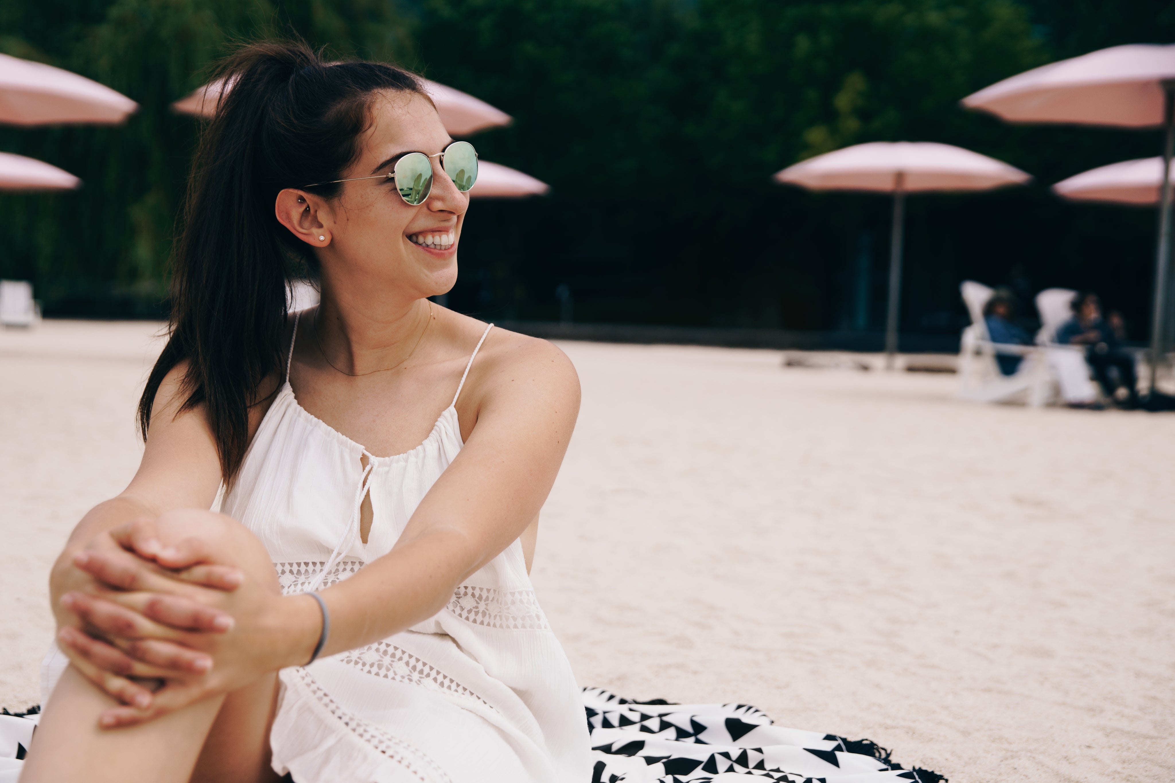 summer-beach-smiles.jpg